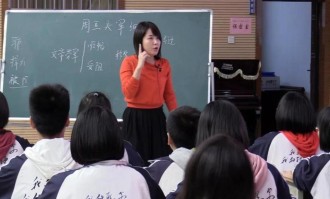  拉齐奥补时争议点球绝杀佛罗伦萨  