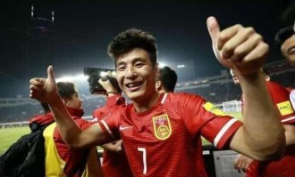  热刺双星闪耀,横扫伯恩茅斯登榜首  